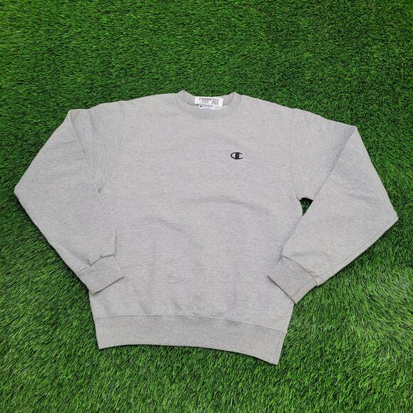 Champion Sweatshirt Small 19x24 C-Logo Embroidered - Picture 1 of 13